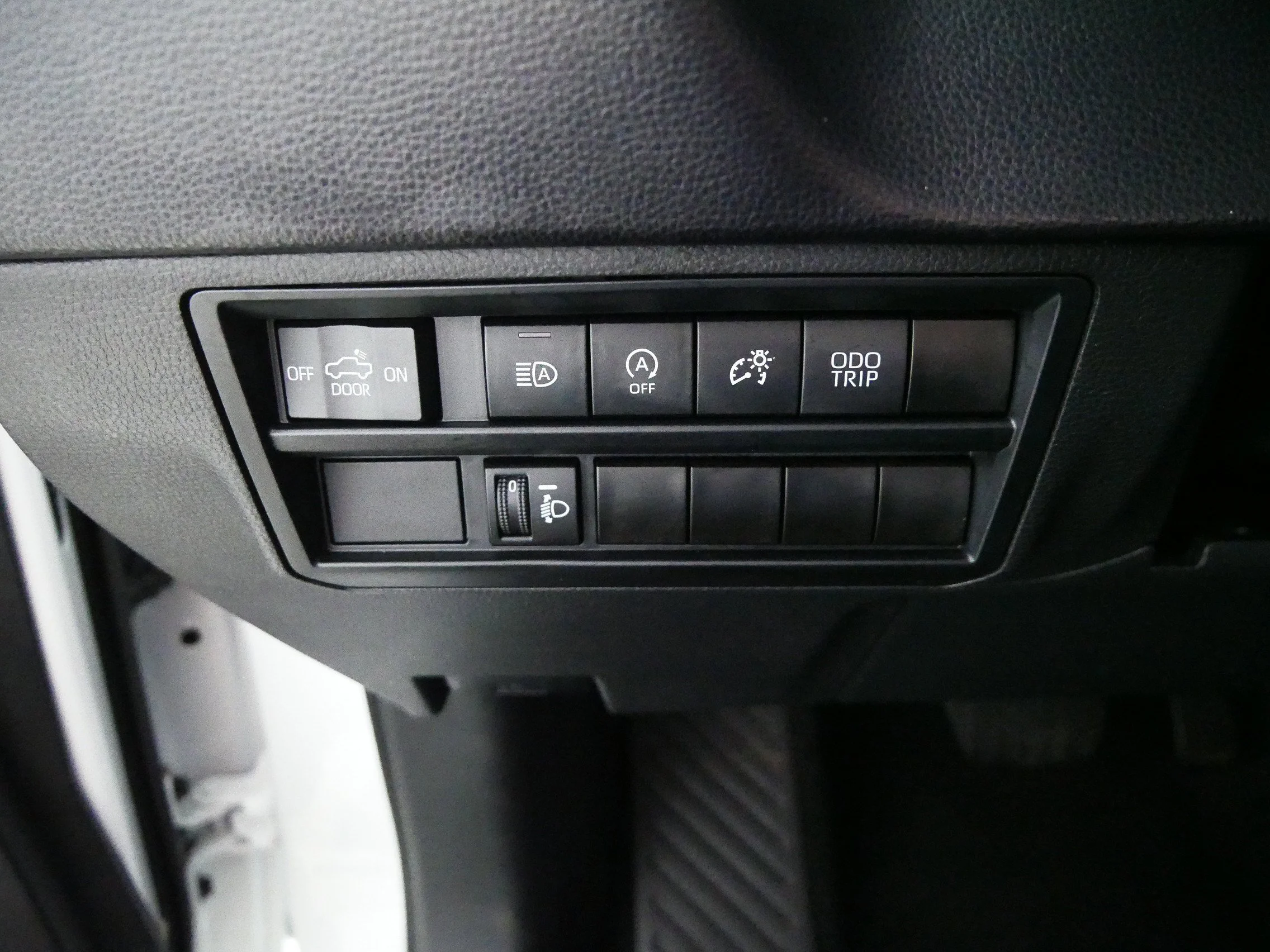 Used 2023 Ice Cap Toyota SR image 26