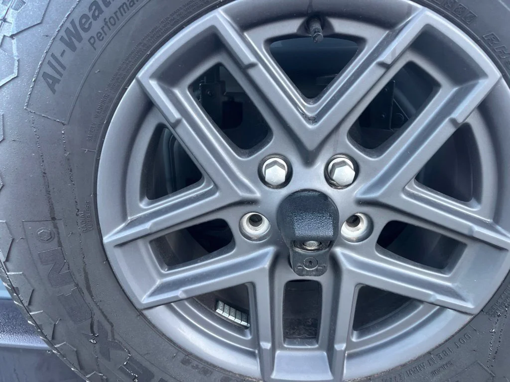 Used 2025 Anvil Clearcoat Jeep Sport S image 8