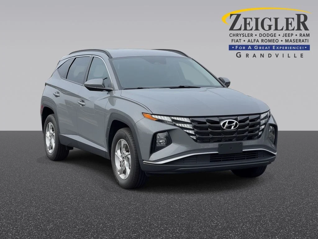 Used 2025 Gray Nissan SV image 1