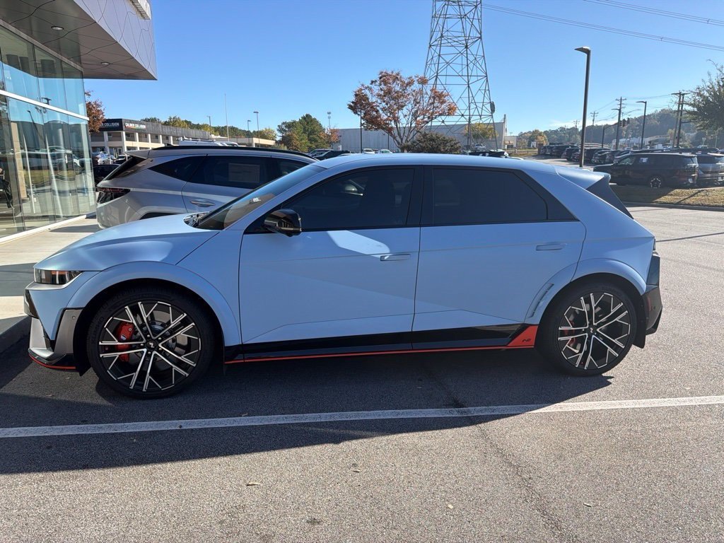 Used 2025 Performance Blue Matte Hyundai Base image 4