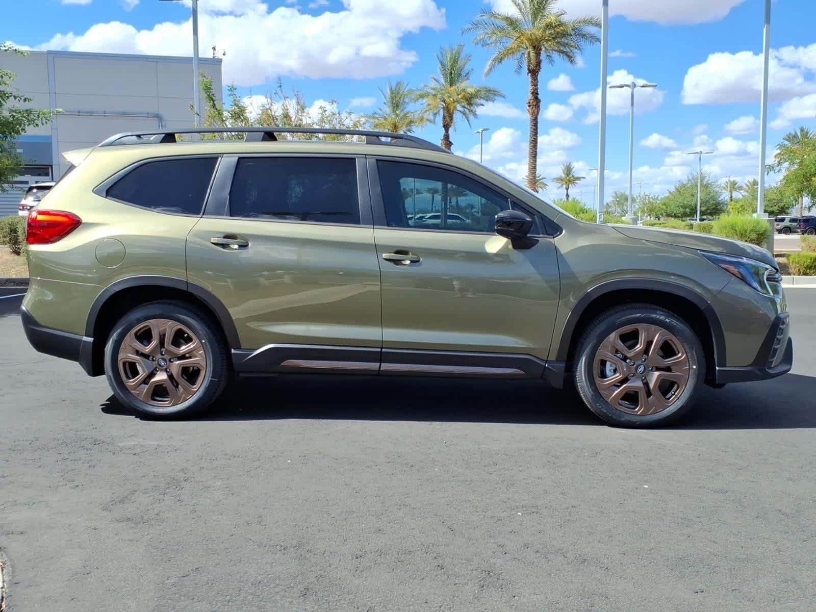 New 2026 AUTUMN GREEN METALLIC Subaru Limited Bronze Edition 7-Passenger image 8