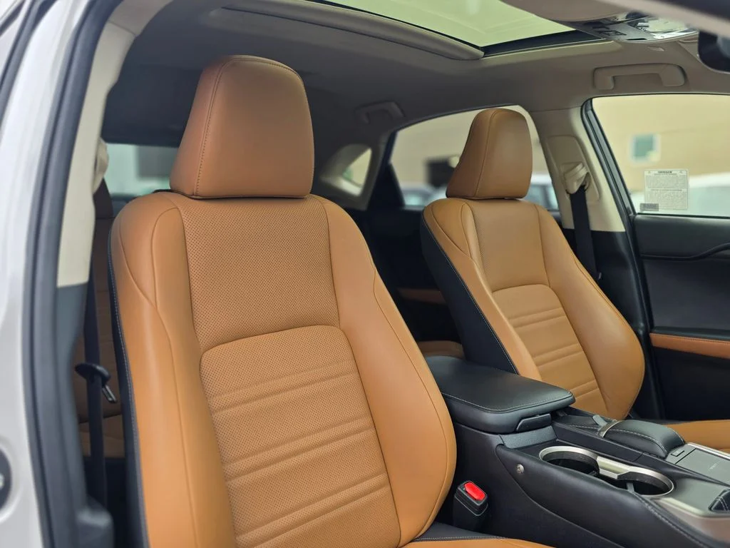 2020 Lexus NX 300 - Photo 11