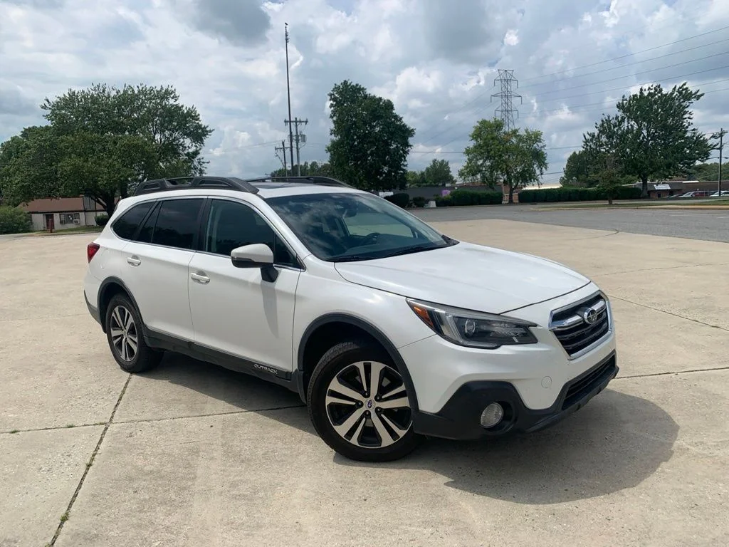 Used 2019 White Subaru 2.5i image 7