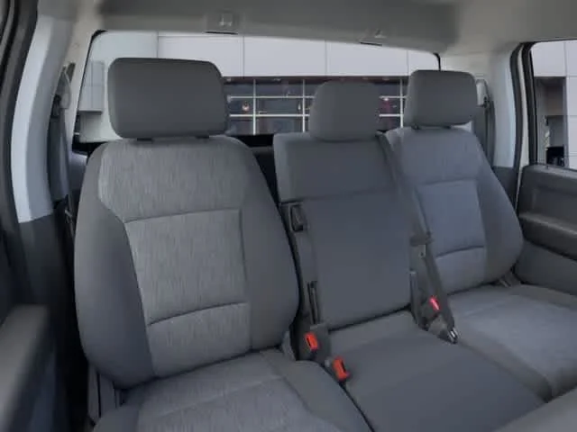 New 2026 Oxford White Ford XL image 11