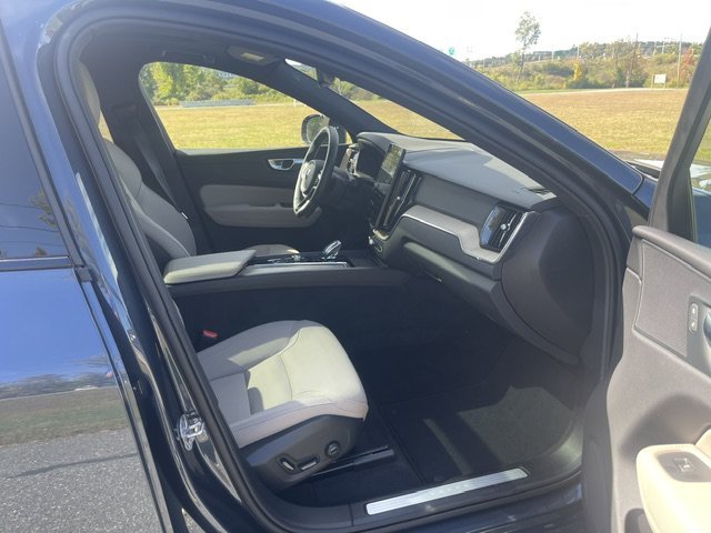 Used 2026 Blue Volvo Plus image 13
