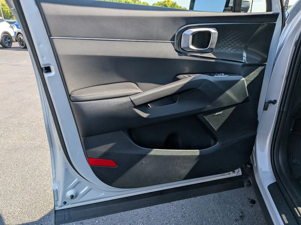 2026 Kia Sorento EX - Photo 13