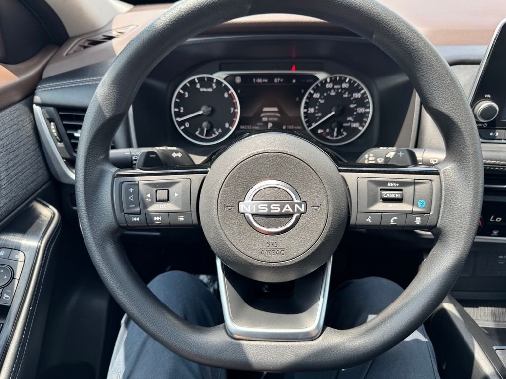 Used 2023 Super Black Nissan SV image 16