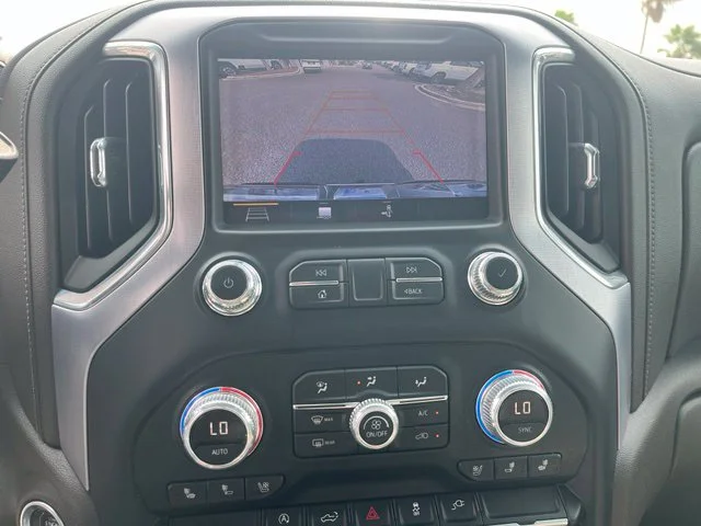 Used 2019  GMC SLT image 13