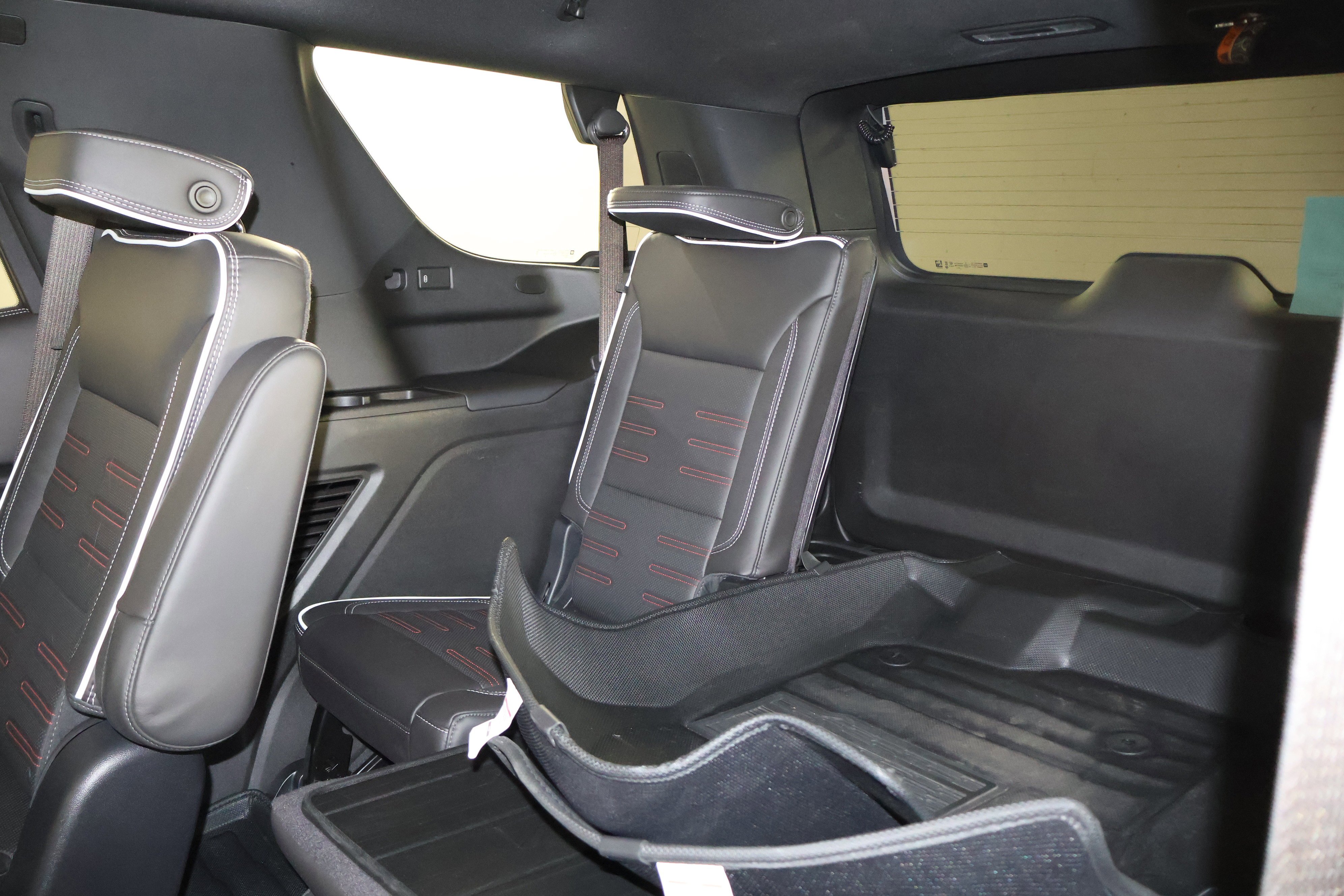 2025 GMC Yukon AT4 Ultimate - Photo 55