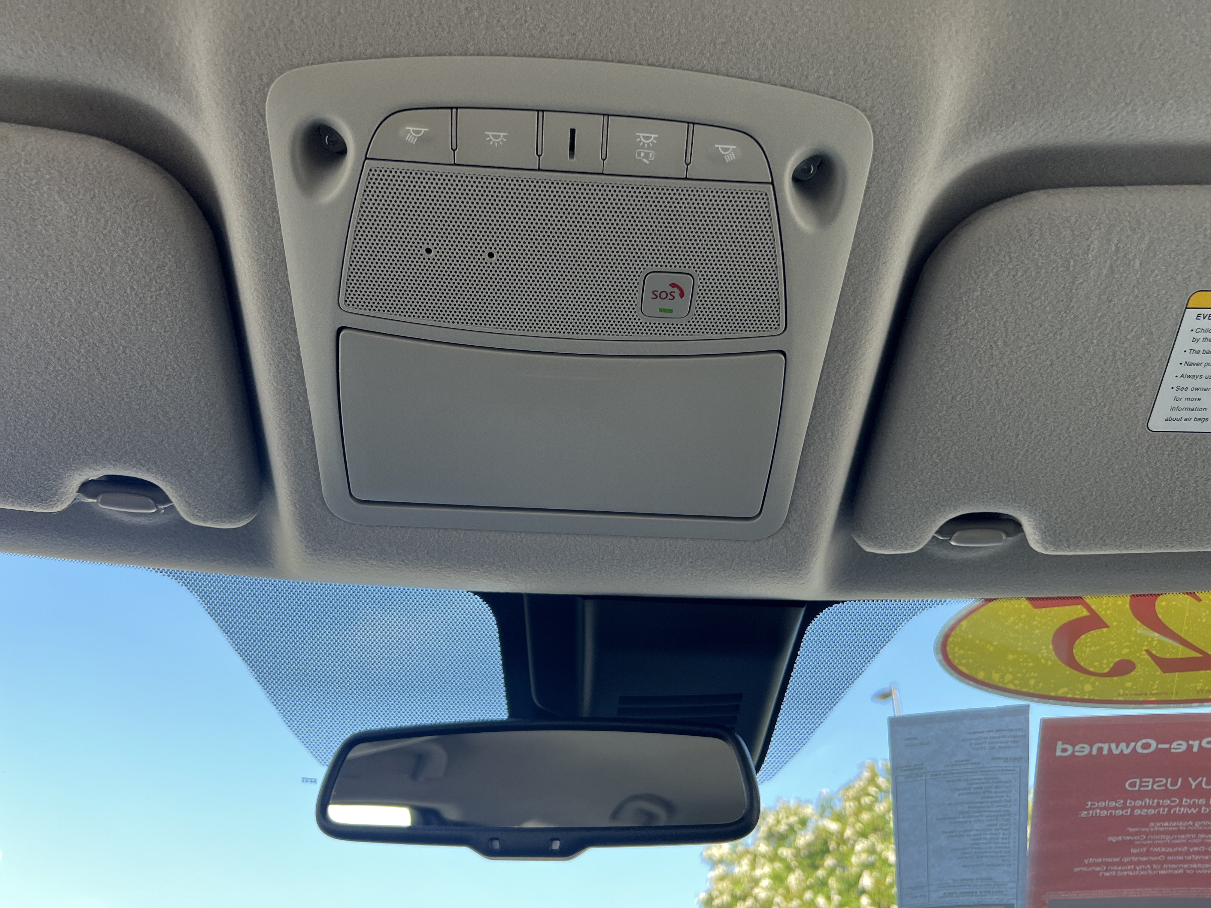 Certified Used 2025 Pearl White Tricoat Nissan SV PLUS image 28