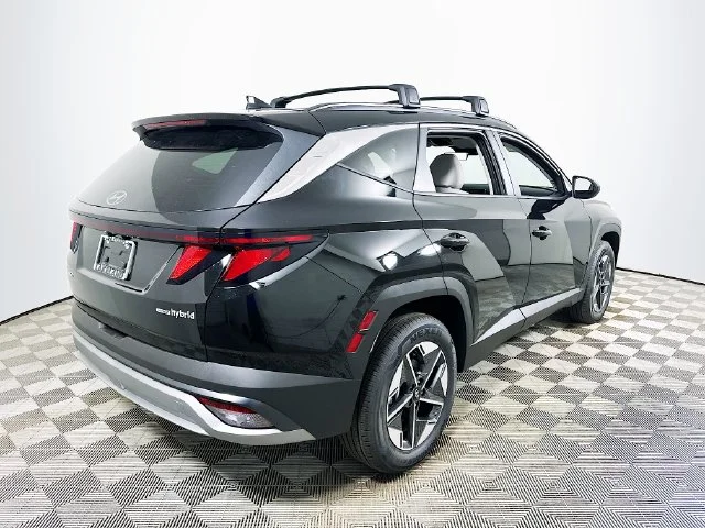 New 2026 Hyundai TUCSON HYBRID SEL