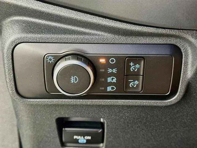 New 2026 White Ford Outer Banks image 21