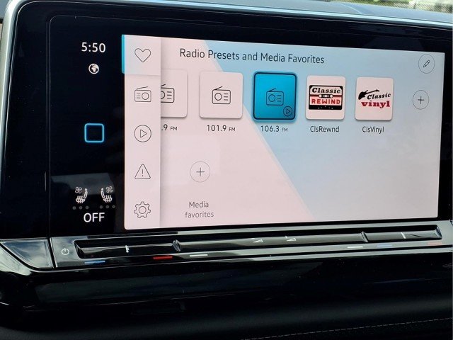 New 2026 Pure Gray Volkswagen SE w/Technology 4M image 16