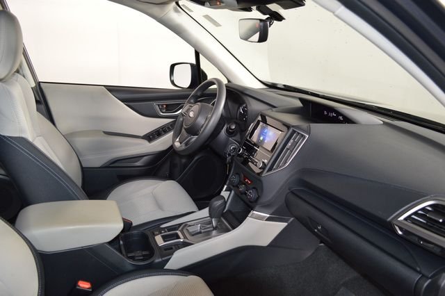 Used 2024 Gray Subaru Base image 14