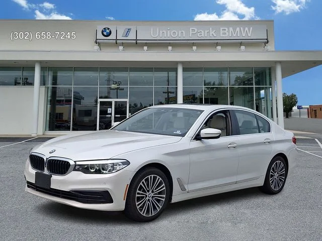 Used 2019 Mineral White Metallic BMW 530i xDrive image 1