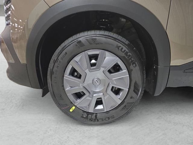 Used 2026 Brown Nissan S image 23