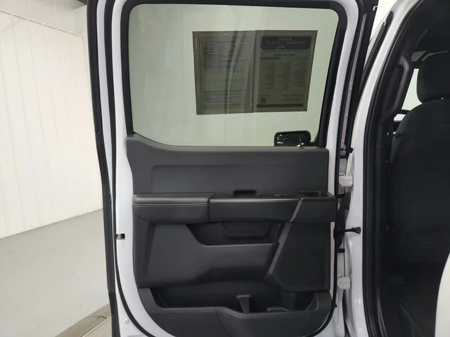 Used 2023 White Ford XLT image 27