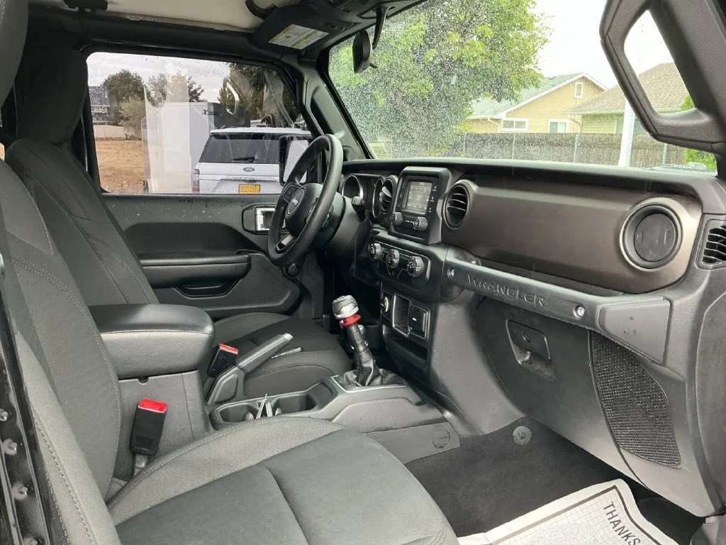 Used 2018 Black Jeep Unlimited Sport image 24