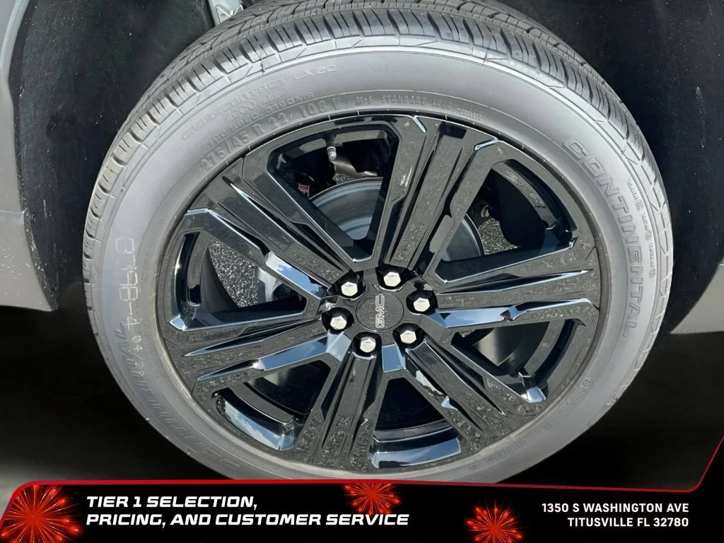 New 2026 Glacier White Tricoat GMC Elevation image 41