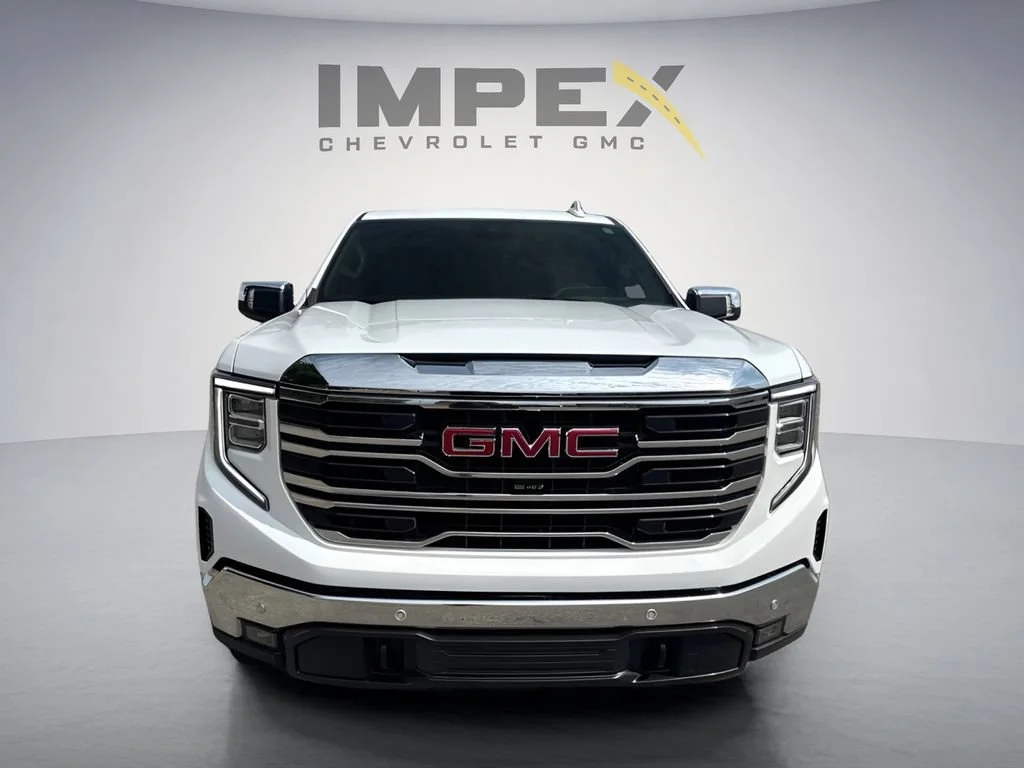 Used 2025 Summit White GMC SLT image 8