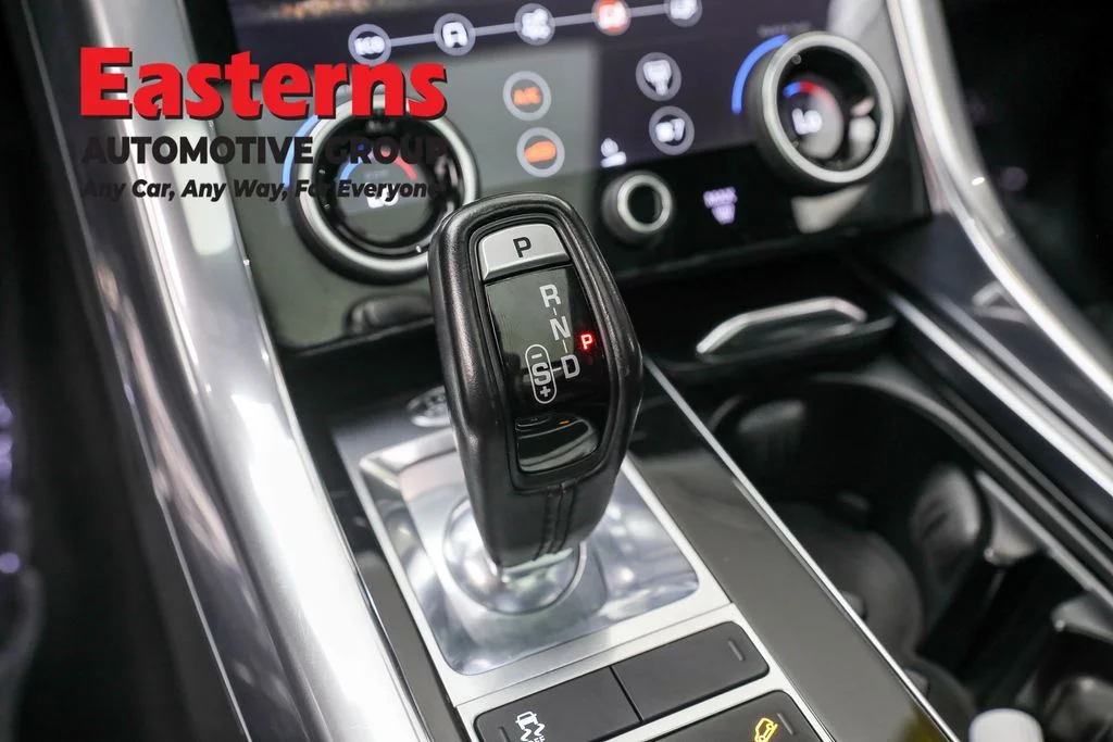 Used 2022 Red Land Rover HSE Silver Edition image 13