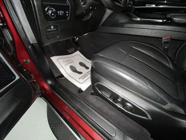 Used 2022 Red Jeep Series III image 12