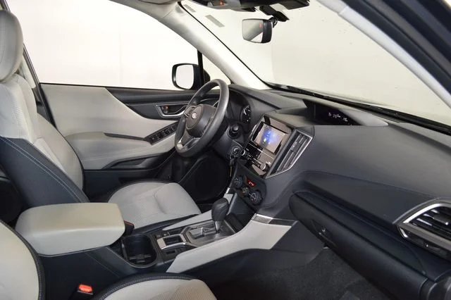 Used 2024 Gray Subaru Base image 14