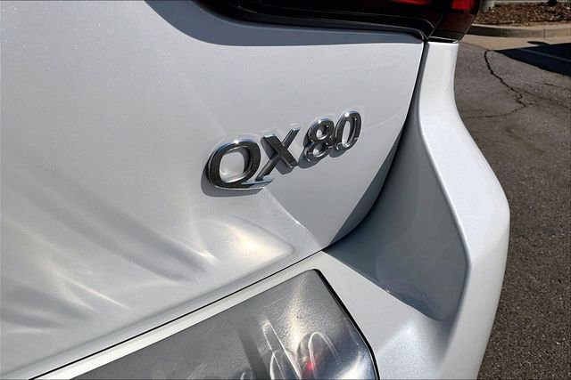 Used 2021 White INFINITI Sensory image 8