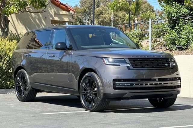 New 2026 Gray Land Rover SE image 7