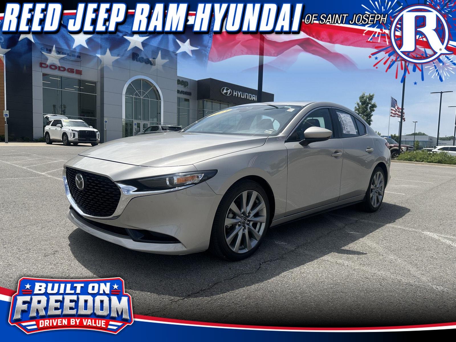 Used 2023 Platinum Quartz Metallic Mazda 2.5 S Preferred image 1