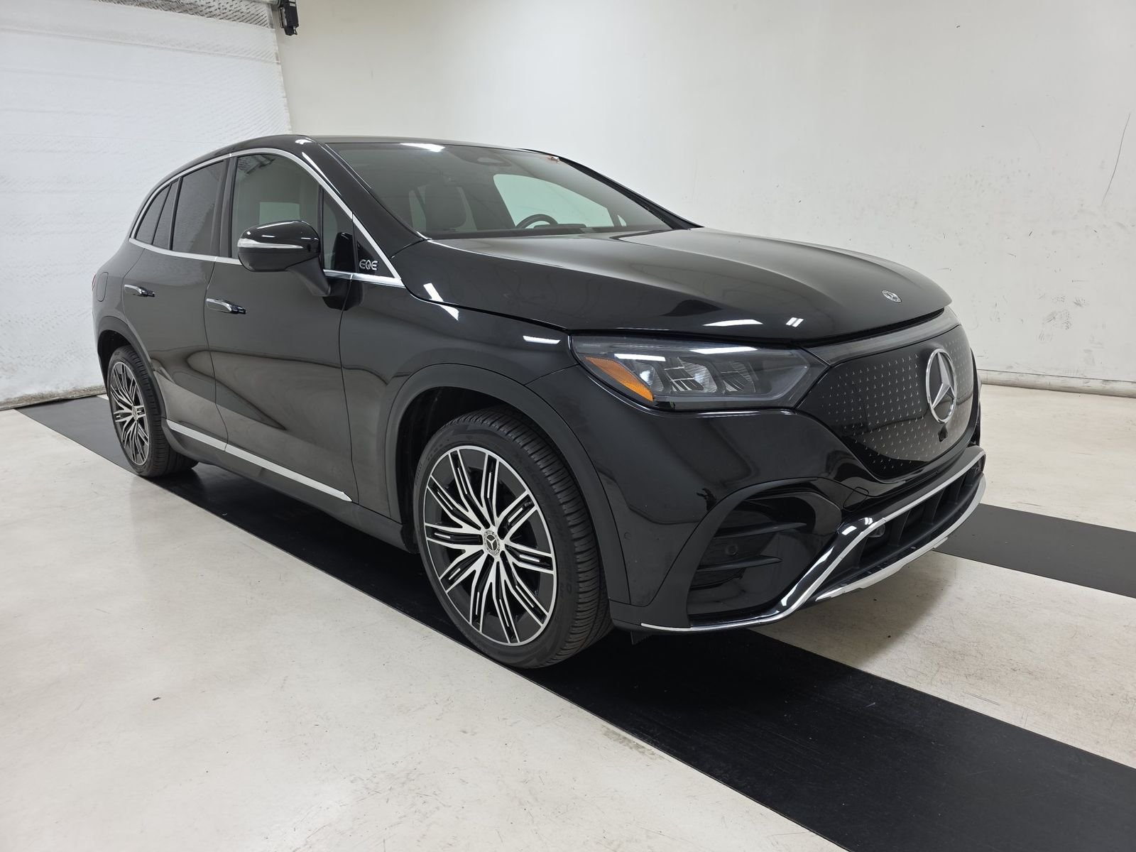 Used 2023 Black Mercedes-Benz 350 SUV image 6