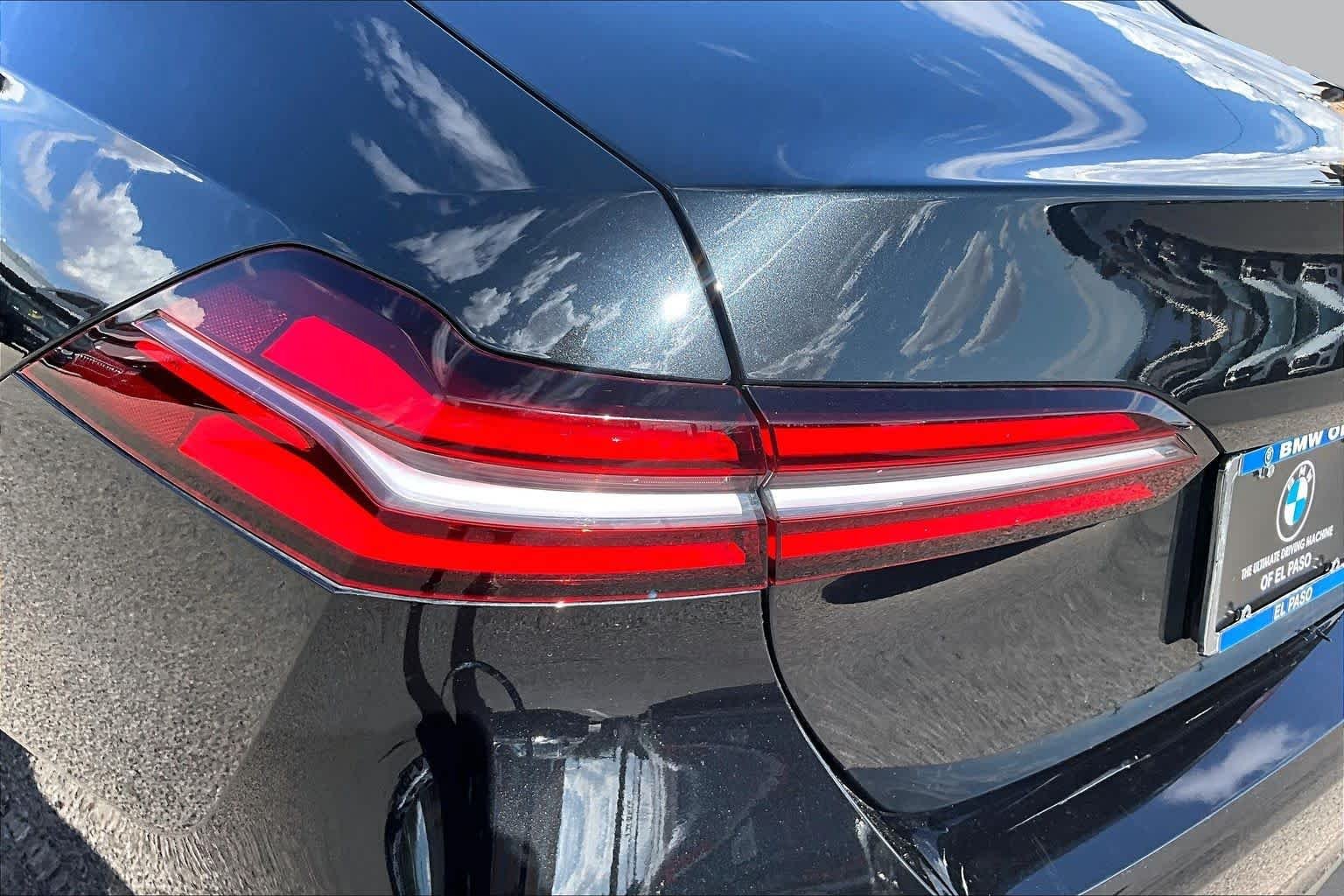 Used 2024 Black Sapphire Metallic BMW 530i image 24