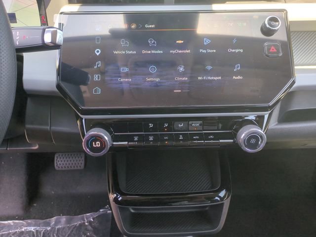 New 2027 Summit White Chevrolet LT image 13