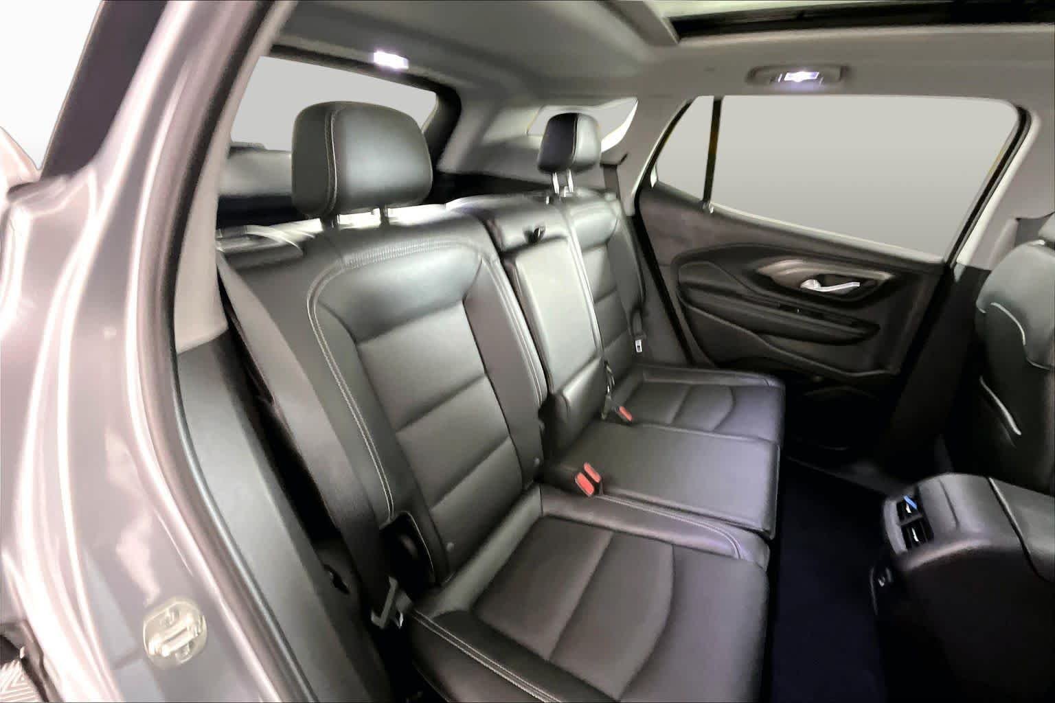 Used 2024 Sterling Metallic GMC SLT image 18