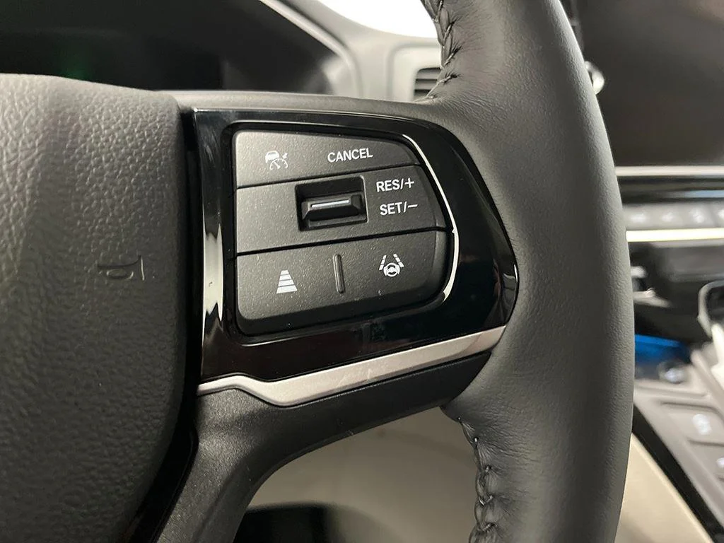 New 2026 Modern Steel Metallic Honda Touring image 19