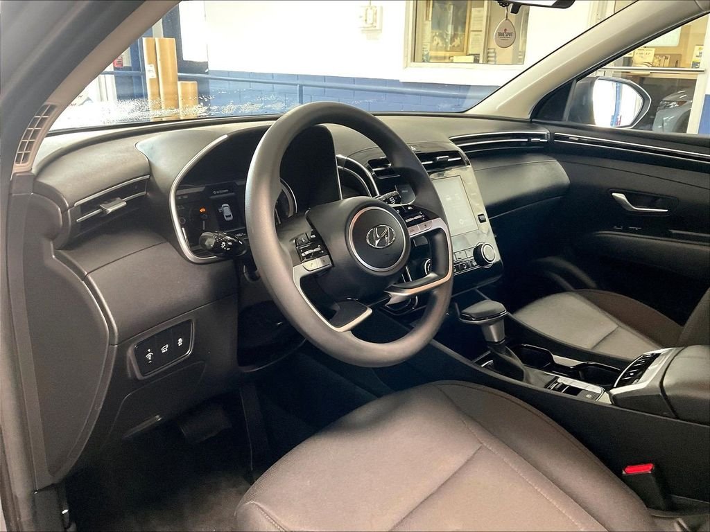 Used 2023 Silver Hyundai SEL image 8