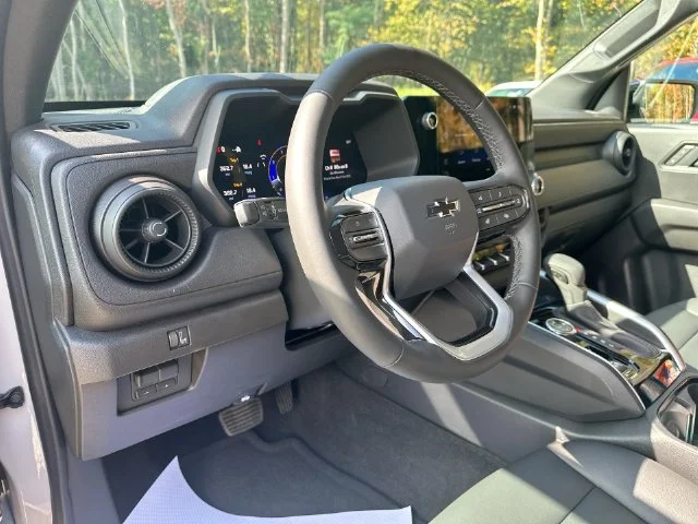Used 2026 White Chevrolet Trail Boss image 18
