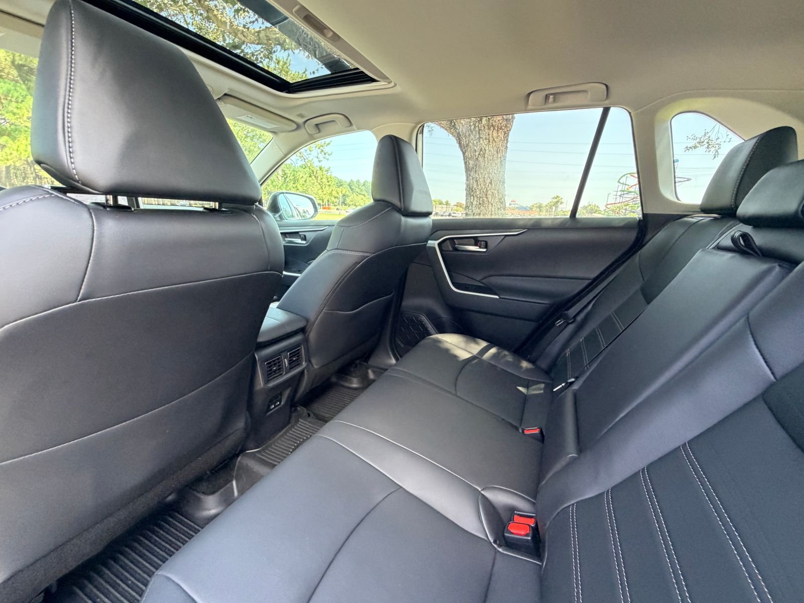 Used 2024 Pearl Toyota XLE Premium image 14