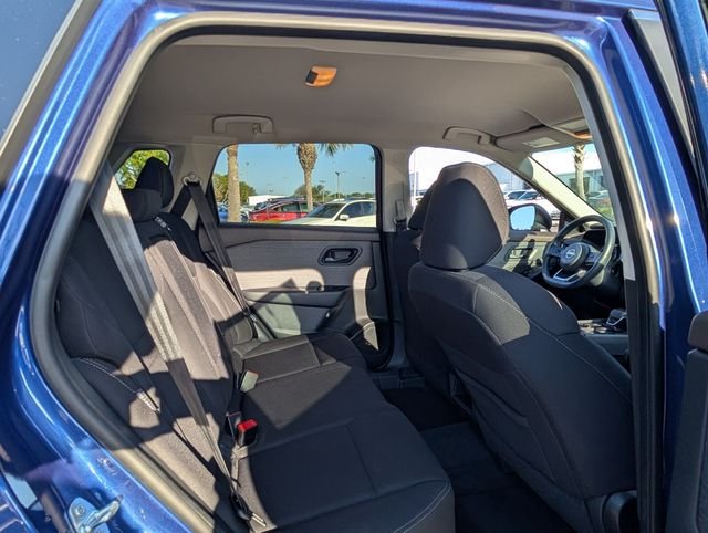Used 2023 Blue Nissan S image 15
