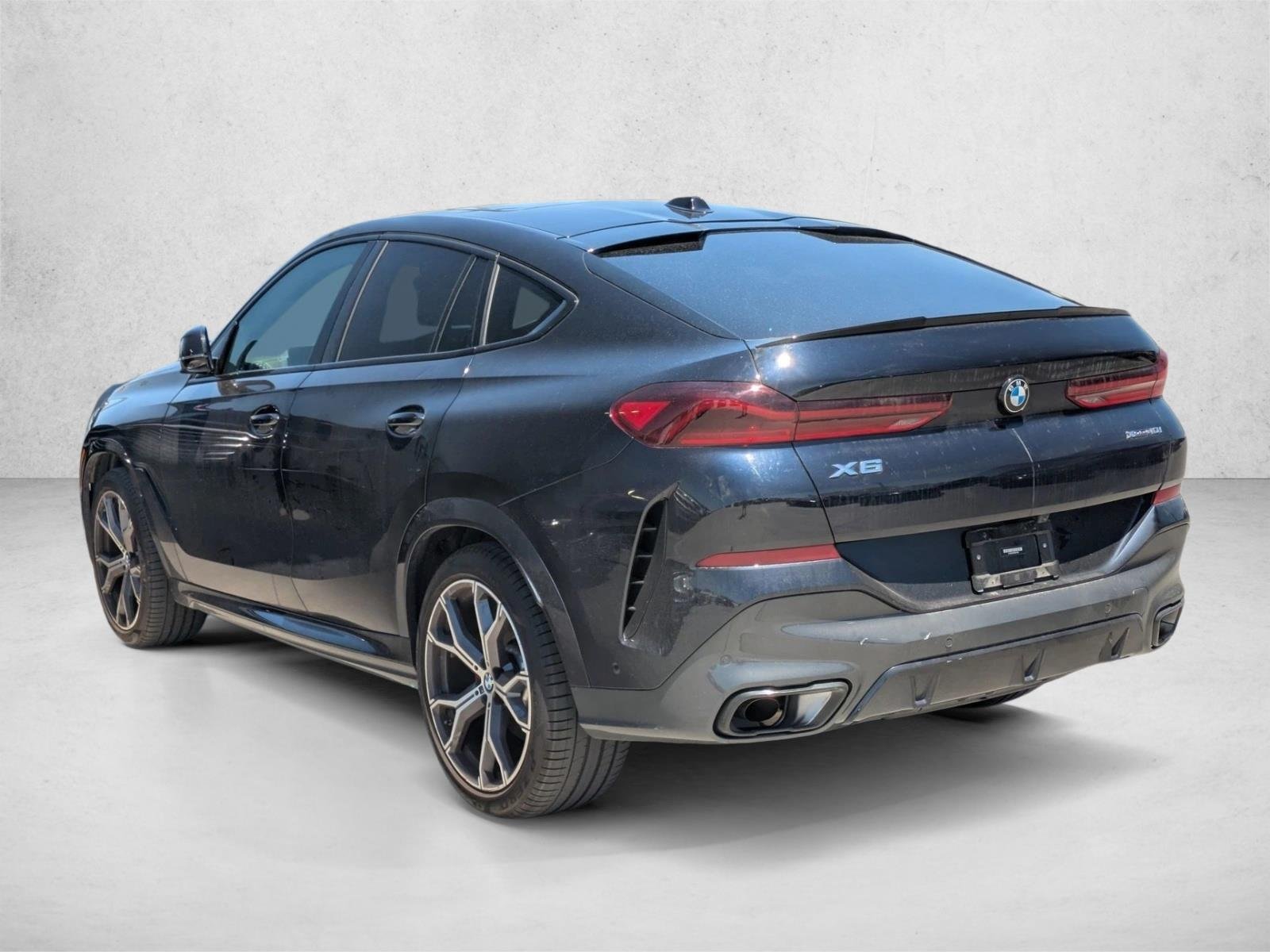 Used 2024 Carbon Black Metallic BMW xDrive40i image 7