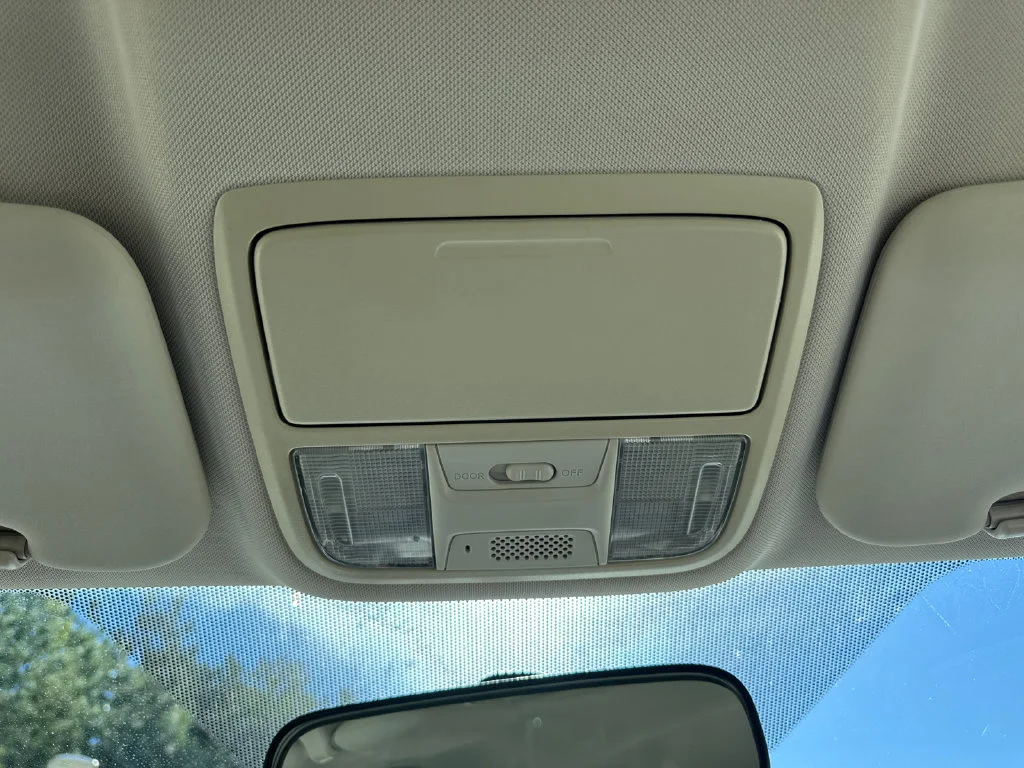 Used 2014 Twilight Blue Metallic Honda LX image 27