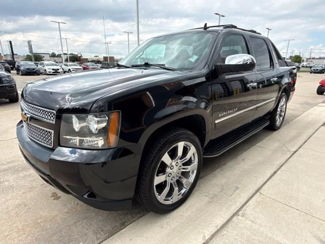 Used 2011 Black Chevrolet LTZ image 15