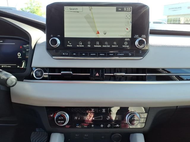 Used 2022  Mitsubishi SEL image 21