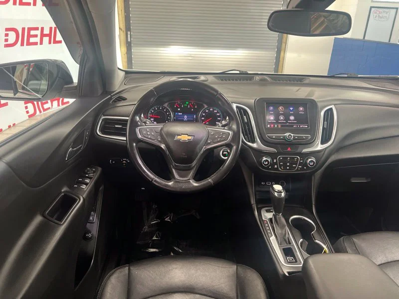 Used 2020 White Chevrolet LT image 31