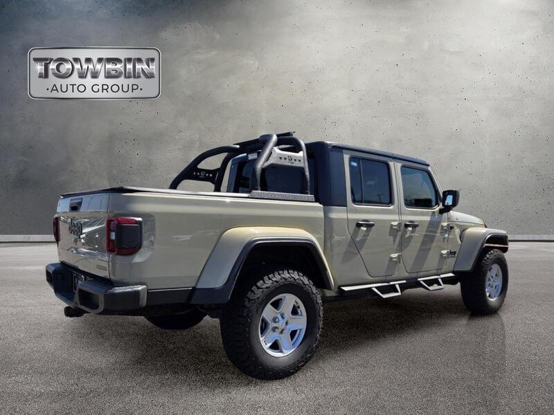 Used 2020 Gobi Clearcoat JEEP SPORT S 4X4 image 4
