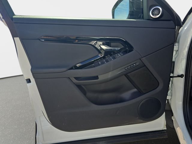 Certified Used 2025 White Land Rover S image 30