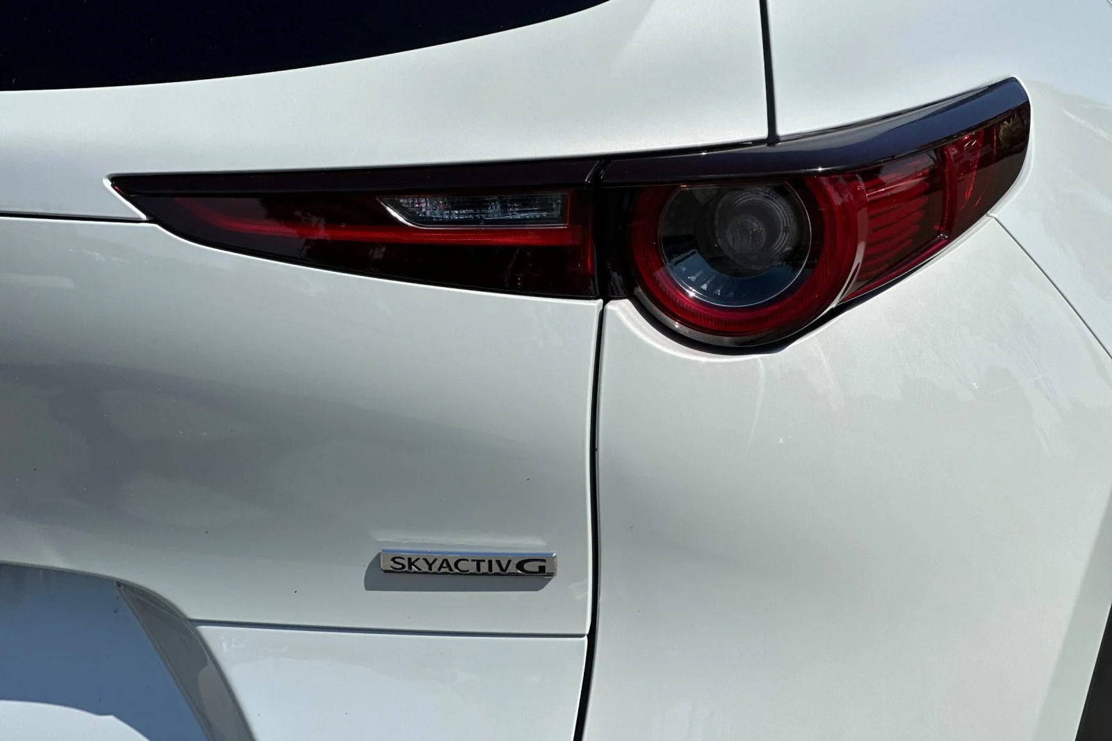 Used 2024 Ceramic White Mazda 2.5 S Select Sport image 29