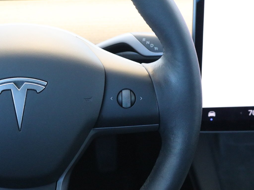 Used 2022 Silver Tesla Long Range image 12