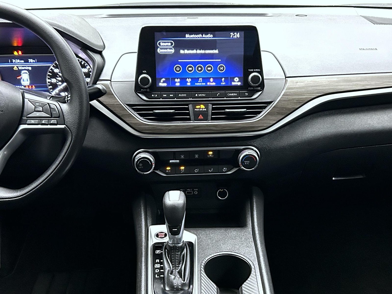 Used 2025 Silver Nissan 2.5 SV image 13