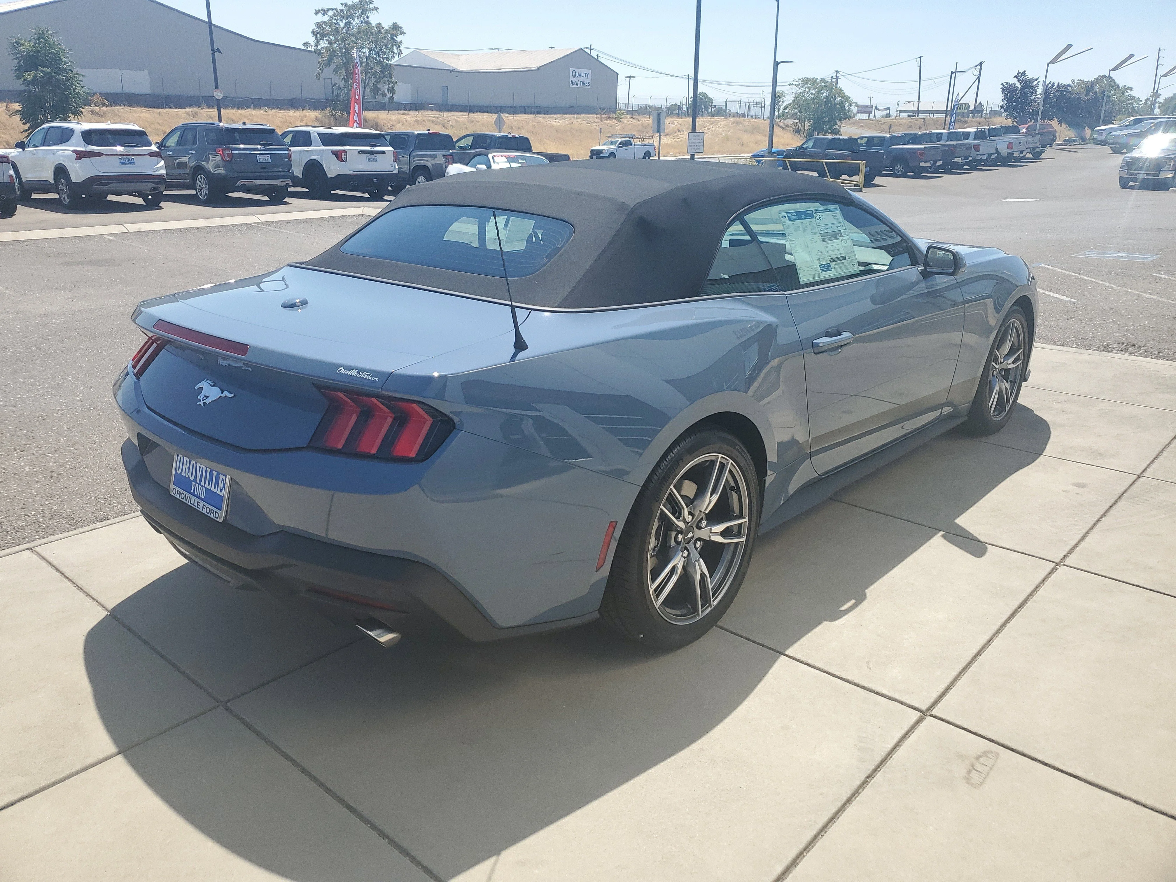 Used 2025 Vapor Blue Metallic Ford EcoBoost image 5